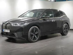 Grå Begagnad 2022 BMW iX Sport Line SUV | 499 800 kr (Marknadspris)
