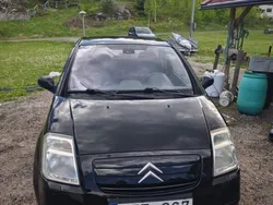 Svart Begagnad 2004 Citroën C2 VTR Sport Halvkombi | 24 900 kr (Marknadspris)
