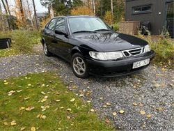 Svart Begagnad 2003 Saab 9-3 Halvkombi | 19 900 kr (Bra pris)