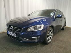 Begagnad 2015 Volvo V60 Momentum Kombi | 147 000 kr