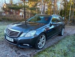 Grå Begagnad 2010 Mercedes E250 Kombi | 85 000 kr (Marknadspris)