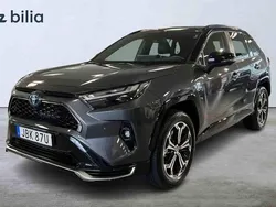 Grå Begagnad 2025 Toyota RAV4 Hybrid SUV | 604 900 kr