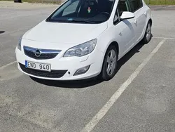 Vit Begagnad 2012 Opel Astra Enjoy Halvkombi | 30 000 kr (Bra pris)