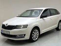 Vit Begagnad 2018 Skoda Rapid | 89 000 kr (Marknadspris)