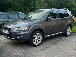 Grå Begagnad 2011 Mitsubishi Outlander Comfort Edition SUV | 30 000 kr (Bra pris)