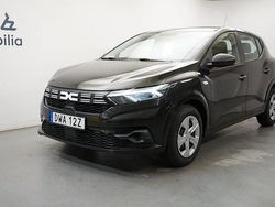 Svart Begagnad 2022 Dacia Sandero Essentiel Halvkombi | 129 900 kr (Marknadspris)