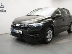 Svart Begagnad 2022 Dacia Sandero Essentiel Halvkombi | 129 900 kr (Marknadspris)