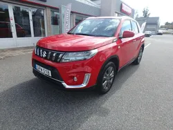 Röd Begagnad 2023 Suzuki Vitara SUV | 294 900 kr (Marknadspris)