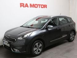 Grå Begagnad 2018 Kia Niro Advance SUV | 174 800 kr (Marknadspris)