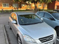 Silver Begagnad 2007 Kia Ceed 4 Halvkombi | 28 000 kr (Bra pris)