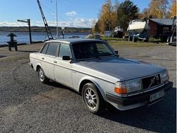 Begagnad 1981 Volvo 244 Sedan | 22 500 kr