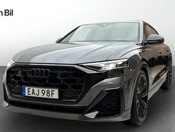 Daytonagrå pärleffekt Begagnad 2024 Audi Q8 S-Line SUV | 1 099 000 kr