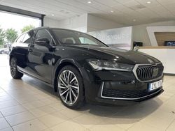 Svart Begagnad 2025 Skoda Superb Kombi | 520 000 kr