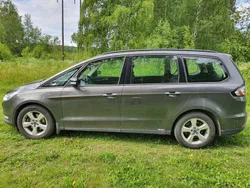Grå Begagnad 2016 Ford Galaxy Minibuss | 155 000 kr (Marknadspris)