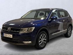 Mörkblå (blå) Begagnad 2016 VW Tiguan SUV | 224 900 kr (Dyr)