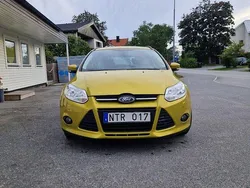 Gul Begagnad 2011 Ford Focus Trend Kombi | 55 000 kr (Marknadspris)
