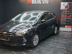Svart Begagnad 2012 Ford Focus Titanium Kombi | 29 900 kr (Bra pris)