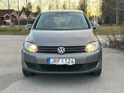 Grå Begagnad 2009 VW Golf Plus Cross Minibuss | 29 900 kr (Marknadspris)