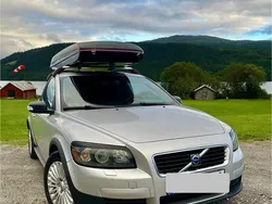 Grå Begagnad 2007 Volvo C30 Kinetic Halvkombi | 35 000 kr (Marknadspris)