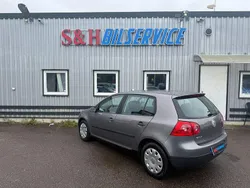 Mörkgrå Begagnad 2005 VW Golf IV Halvkombi | 27 900 kr (Marknadspris)