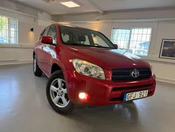 Mörkröd Begagnad 2007 Toyota RAV4 SUV | 79 900 kr (Marknadspris)