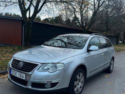 Grå Begagnad 2010 VW Passat Kombi | 27 500 kr (Marknadspris)