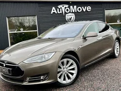 Grå Begagnad 2015 Tesla Model S Sedan | 319 900 kr (Marknadspris)