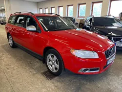 Röd Begagnad 2008 Volvo V70 Kinetic Kombi | 49 900 kr (Marknadspris)
