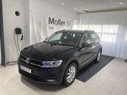 Deep black pearl Begagnad 2019 VW Tiguan SUV | 239 900 kr (Bra pris)