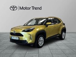 Gul Begagnad 2022 Toyota Yaris Hybrid Active SUV | 274 900 kr (Marknadspris)