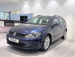 Mörkblå Begagnad 2015 VW Golf VII Kombi | 119 000 kr (Bra pris)