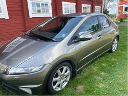 Grå Begagnad 2008 Honda Civic Sport Halvkombi | 31 000 kr (Bra pris)