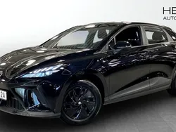 Svart (black) Begagnad 2023 MG MG4 EV Halvkombi | 274 900 kr