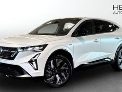 Vit (white) Begagnad 2025 Renault Rafale Esprit Alpine SUV | 539 900 kr (Marknadspris)