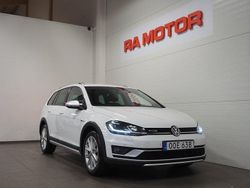 Vit Begagnad 2019 VW Golf Alltrack Kombi | 214 900 kr (Marknadspris)