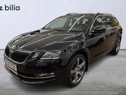 Svart (black magic pärleffekt me) Begagnad 2019 Skoda Octavia Style Kombi | 229 500 kr (Lite dyr)
