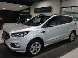 Grå Begagnad 2020 Ford Kuga ST-Line SUV | 149 000 kr