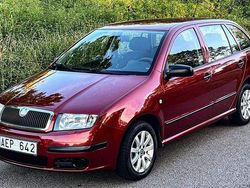 Vin röd Begagnad 2007 Skoda Fabia Kombi | 28 900 kr (Marknadspris)