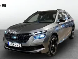 Grå (graphite grey metallic) Begagnad 2022 Skoda Kamiq Monte Carlo SUV | 247 900 kr (Marknadspris)