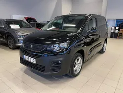 Svart Begagnad 2022 Peugeot Partner S Minibuss | 274 875 kr