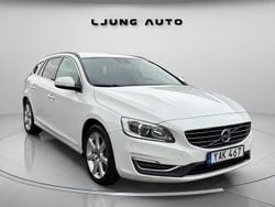 Vit Begagnad 2016 Volvo V60 Momentum Kombi | 159 900 kr (Marknadspris)
