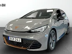 Ljusgrå (vapor grey) Begagnad 2022 Cupra Born Halvkombi | 246 900 kr (Marknadspris)