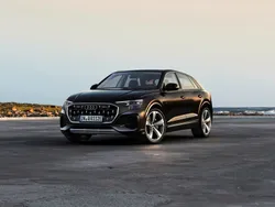 Ny 2025 Audi Q8 Comfort SUV | 943 000 kr