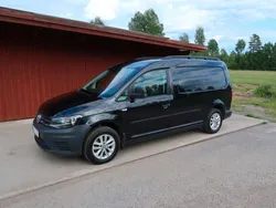 Svart Begagnad 2016 VW Caddy Maxi Minibuss | 122 000 kr (Marknadspris)