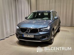 Blå Begagnad 2022 Volvo XC40 Momentum SUV | 319 900 kr (Marknadspris)