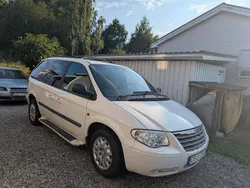 Vit Begagnad 2007 Chrysler Voyager Minibuss | 20 000 kr (Superpris)