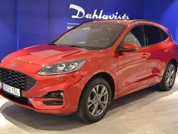 Röd Begagnad 2021 Ford Kuga Business Edition SUV | 279 000 kr (Marknadspris)