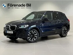 Svart Begagnad 2024 BMW iX3 Shadowline SUV | 599 000 kr (Bra pris)