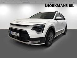Vit Begagnad 2024 Kia Niro Advance SUV | 349 900 kr (Marknadspris)