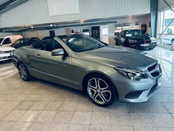 Mörkgrå (gråmetallic) Begagnad 2014 Mercedes E250 Cab | 249 900 kr (Marknadspris)